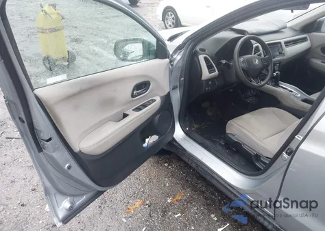 2018 Honda Hr-V Lx z USA, uszkodzony, nr VIN 3CZRU6H35JM717936